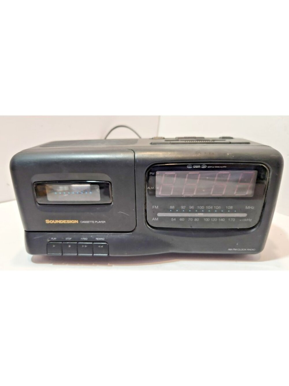 Vintage Soundesign AM/FM Alarm Clock Radio Cassette Player Model 3832B